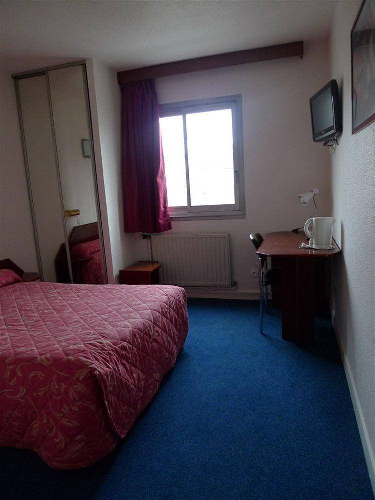 Milton Hotel Neuilly-Plaisance Exterior photo
