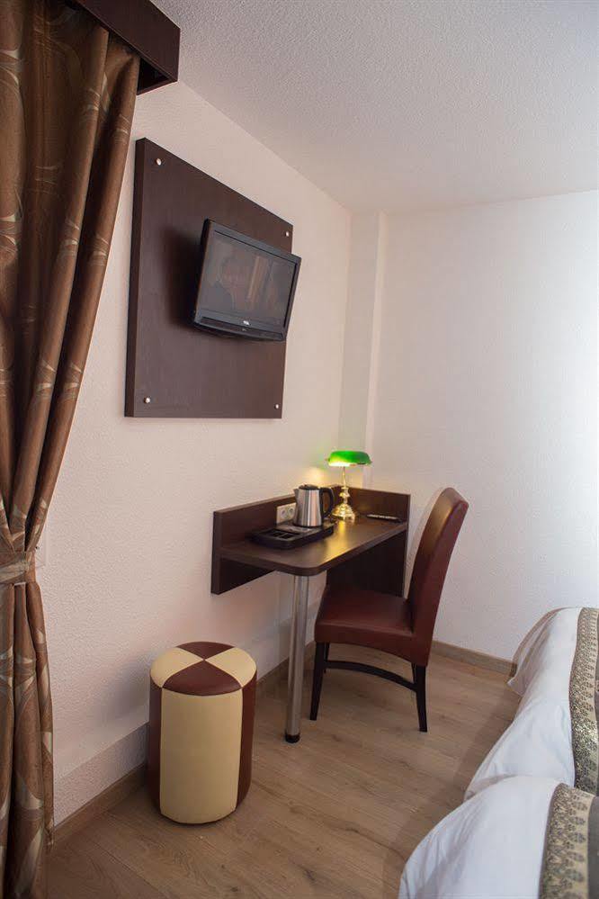 Milton Hotel Neuilly-Plaisance Exterior photo